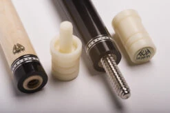 Demon DF1-001 Billard-Queue Für Poolbillard, 2-teilig, Mit Qualitäts-Klebeleder, Vollholz-Oberteil, Leinen-Griffband Inkl. Gewindeschoner -Buffalo Verkaufs-Shop demon df1 001 pool billard queue 2 teilig mit klebeleder4