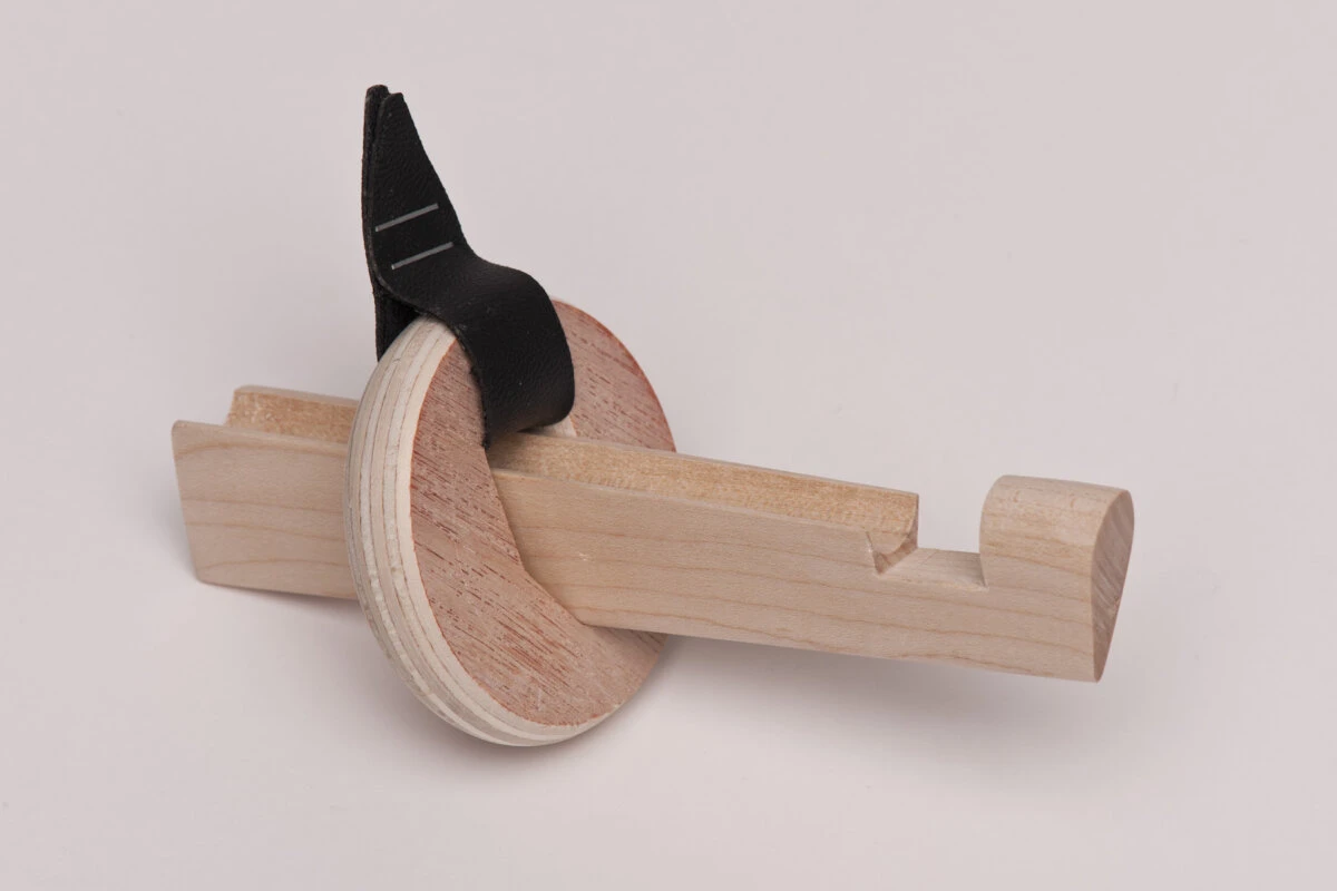 Klemmzwinge Zum Festkleben Von Klebeledern / Pommeranzen 2 Klemmzwinge Zum Festkleben Von Klebeledern / Pommeranzen – Bild 2