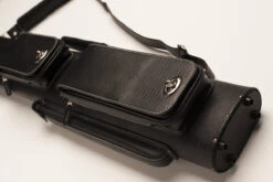 Cuel Billard-Köcher „Hustler Black 2/4“ Für Pool-Billard-Queues, Schwarz, Aus Feinem Kunstleder, Mit Drei Seitentaschen Für Billardzubehör -Buffalo Verkaufs-Shop koecher hustler black 24 fuer pool billard queues6