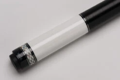 MIT MF2-002 Pool-Billard-Queue, 2-teilig, Mit Klebeleder, Vollholz-Oberteil, Leinen-Griffband, Inkl. Gewindeschoner -Buffalo Verkaufs-Shop mit mf2 002 pool billard queue 2 teilig mit klebeleder4