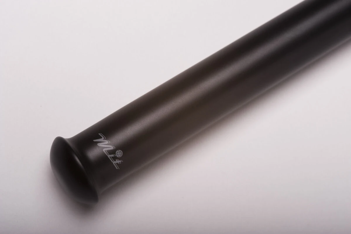 MIT MJ1-002 „Fatal Leap“ Jump-Queue, 2-teilig, Schwarz, G10-Spitze, Gewindeschoner 4 MIT MJ1-002 „Fatal Leap“ Jump-Queue, 2-teilig, Schwarz, G10-Spitze, Gewindeschoner – Bild 4